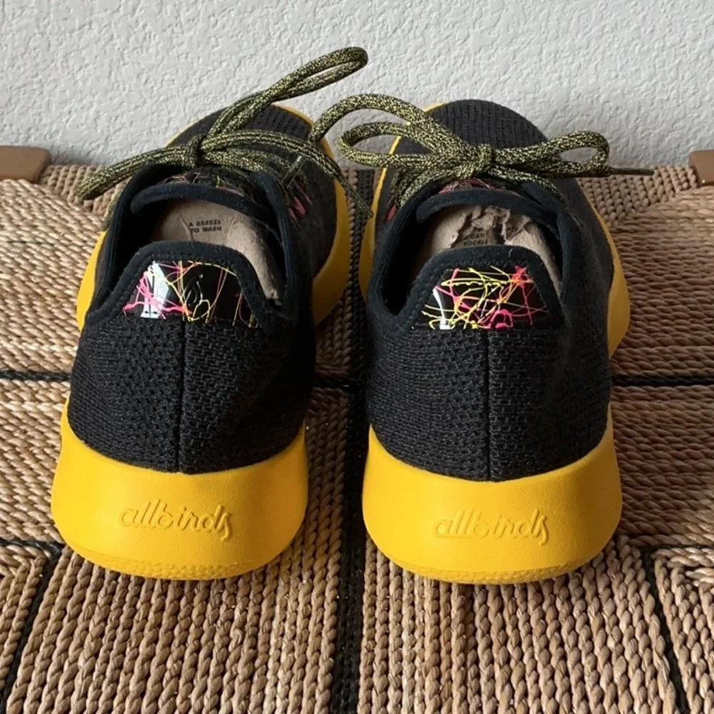 Allbirds Tree Runner - Limited Edition Black & Yellow - Picture 4 of 5